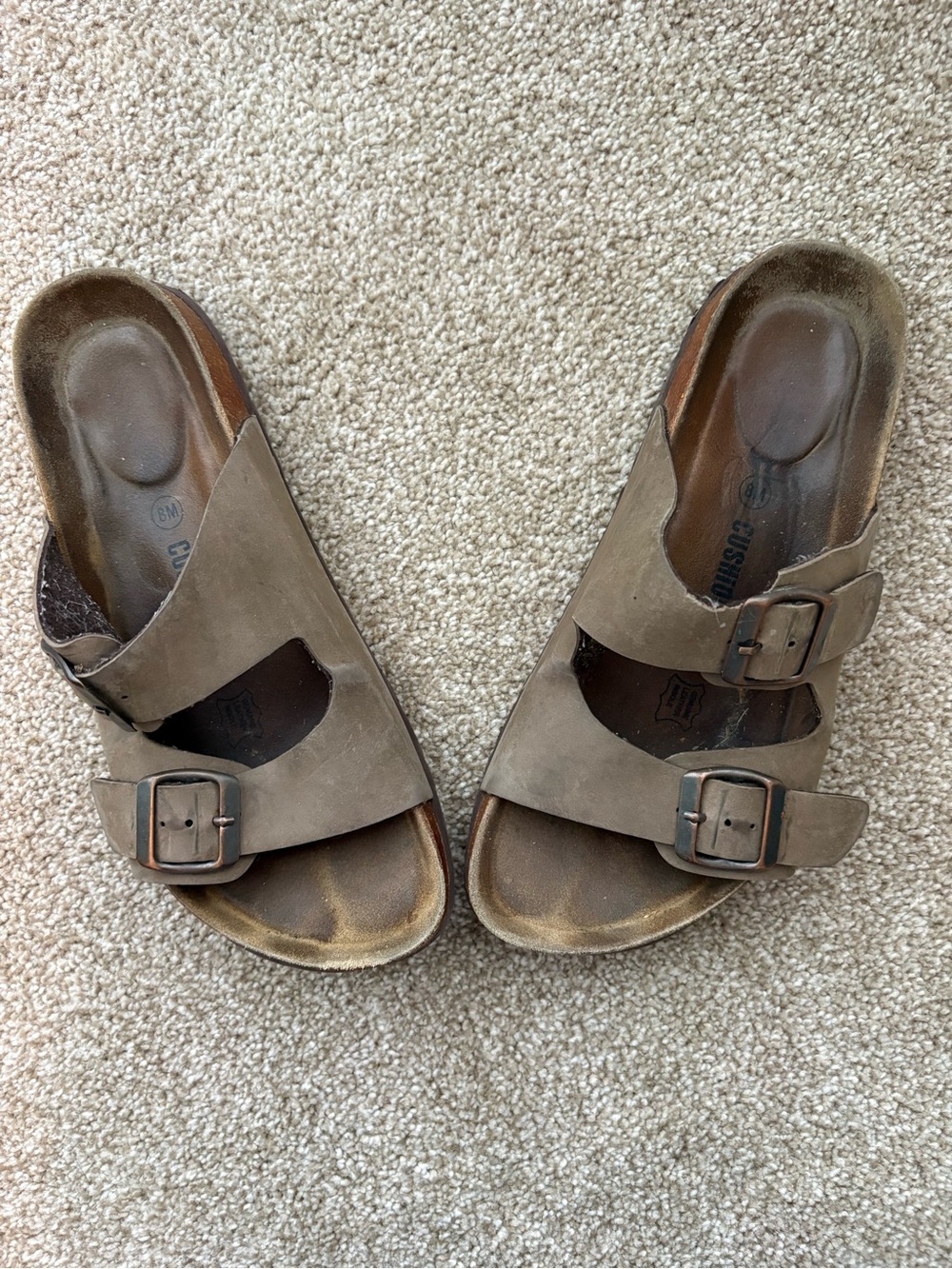 Cushionaire 8M Tan Leather 2 Buckled Strapped Sandal Flats Bohemian Casual